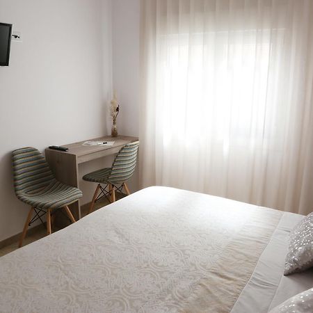 Hostal Torras Sant Hilari Sacalm Exteriör bild