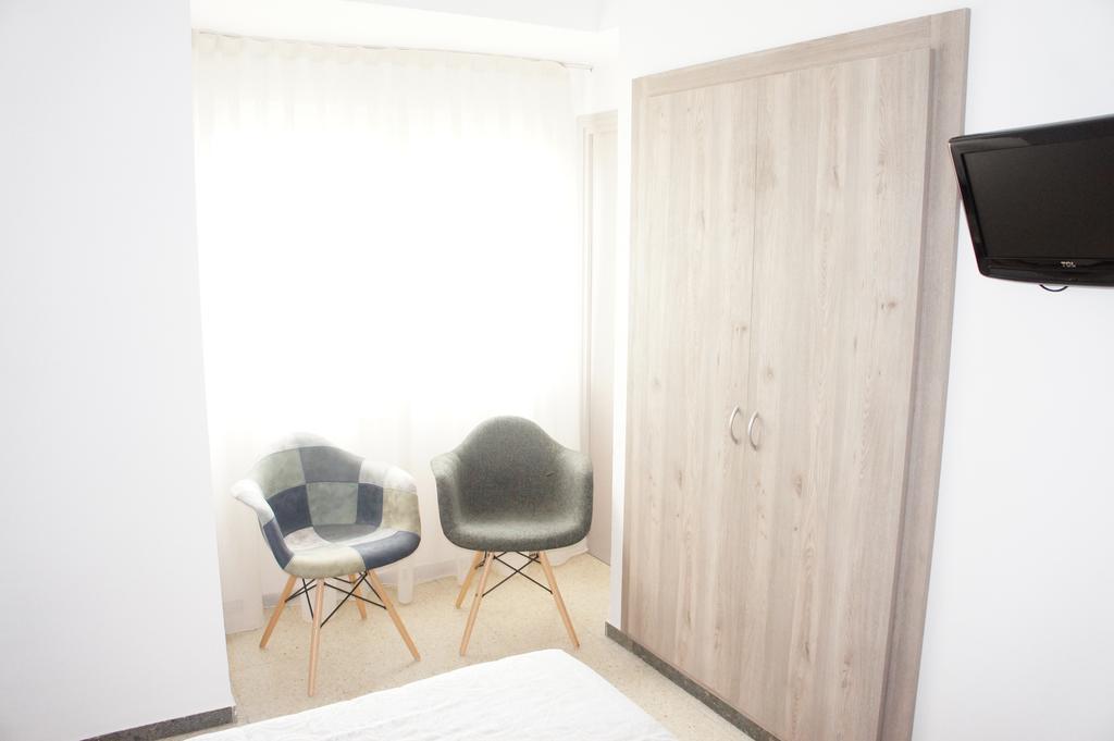 Hostal Torras Sant Hilari Sacalm Exteriör bild