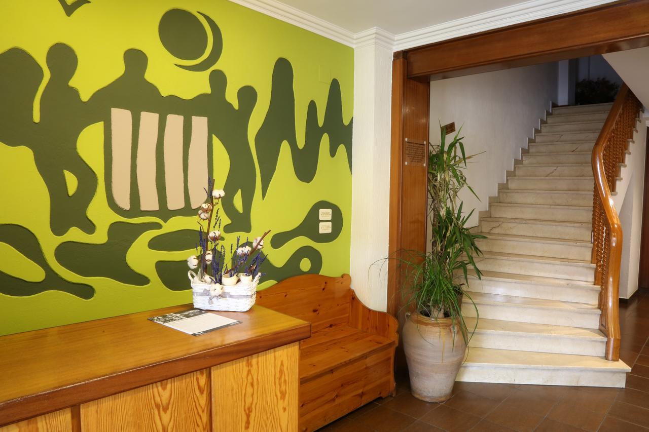 Hostal Torras Sant Hilari Sacalm Exteriör bild